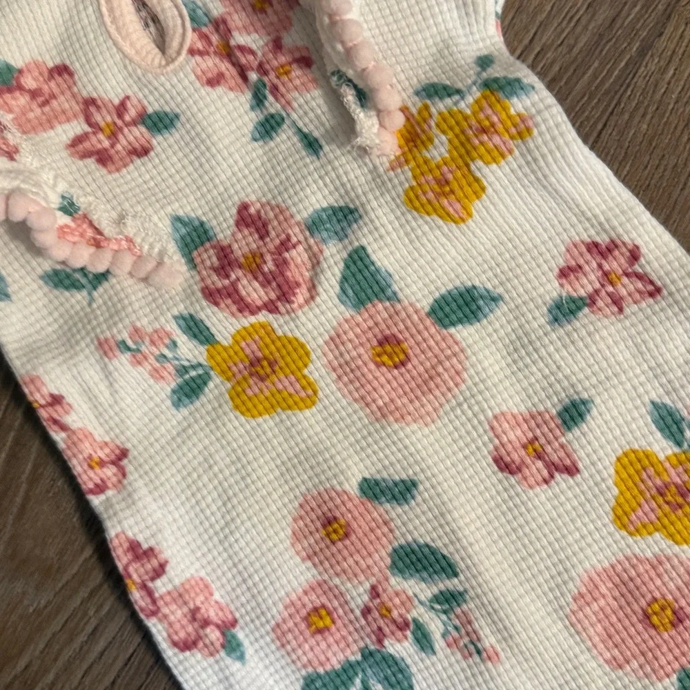 NWOT Catherine Malandrino floral waffle knit ruffle footless romper
